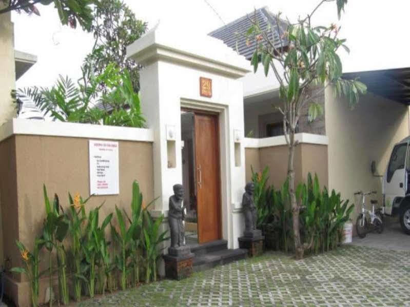 Ayu Love & Harmony Guest House サヌール エクステリア 写真